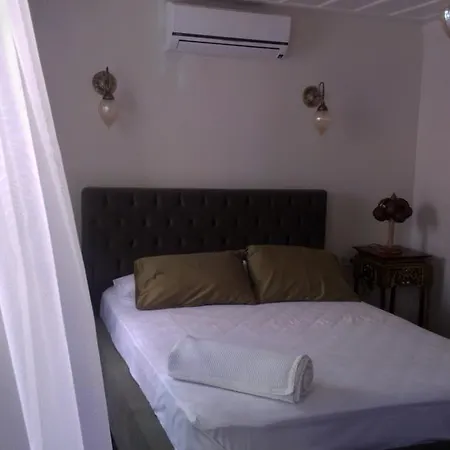 Lusin Hotel