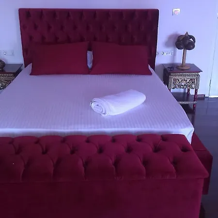 Lusin Hotel